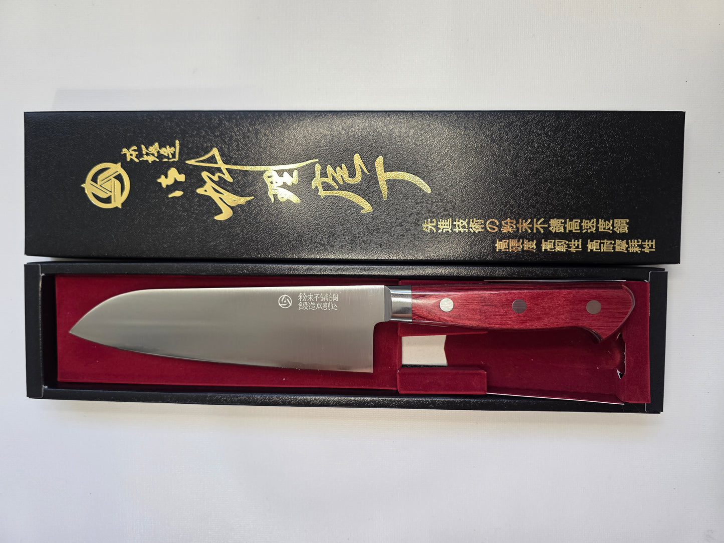 Takamura R2 Santoku 170mm – High-Speed Powder Steel, Stainless Clad